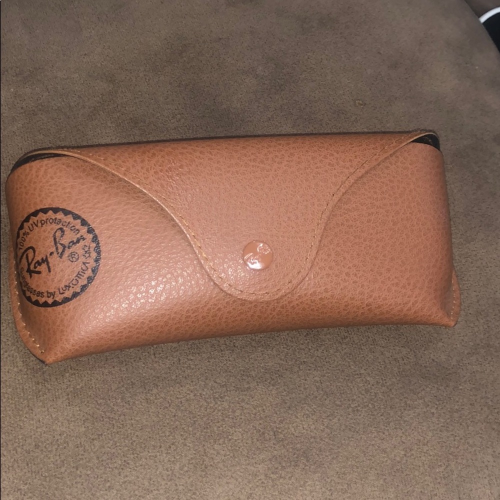 Ray Ban case